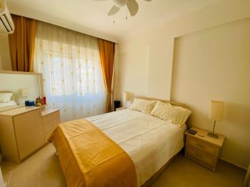 ALTINKUM’DA HAVUZLU SİTE İÇERİSİNDE FULL EŞYALI 2+1 DAİRE