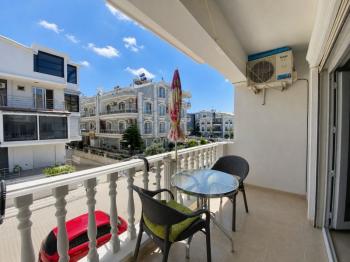 ALTINKUM’DA HAVUZLU SİTE İÇERİSİNDE FULL EŞYALI 2+1 DAİRE