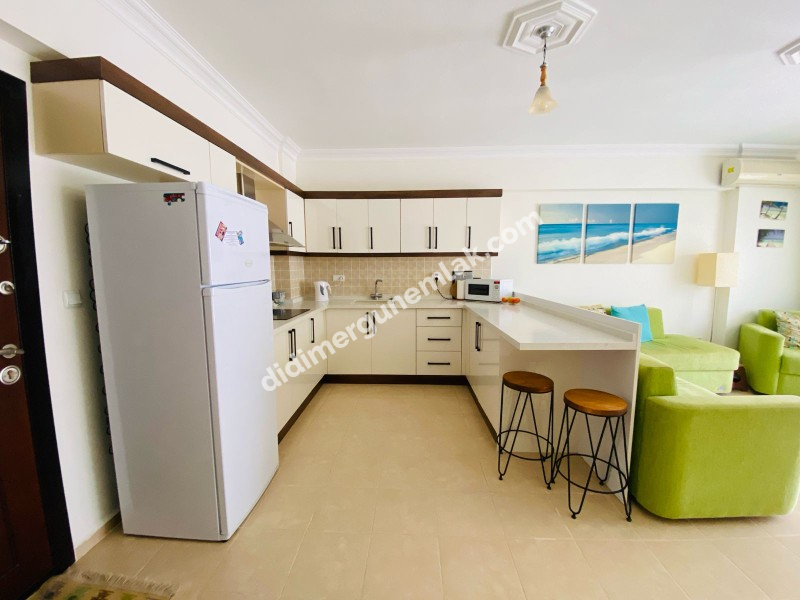 ALTINKUM’DA HAVUZLU SİTE İÇERİSİNDE FULL EŞYALI 2+1 DAİRE