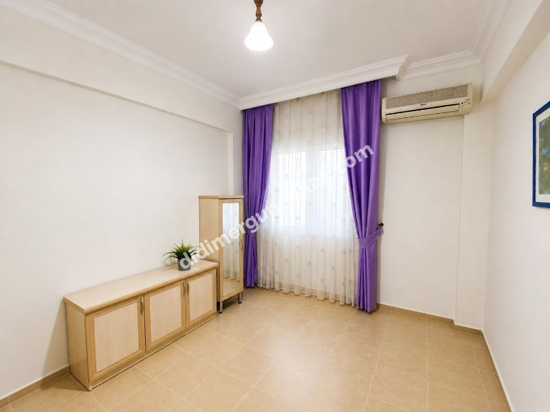 ALTINKUM’DA HAVUZLU SİTE İÇERİSİNDE FULL EŞYALI 2+1 DAİRE
