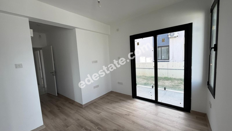 Girne Boğaz Bölgesinde Yeni SATILIK 3+1 Zemin Kat Daire
