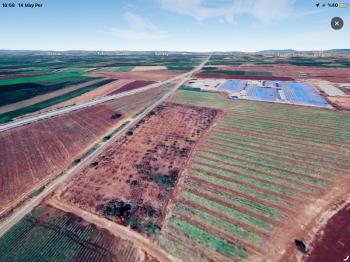 DijitalEmlak’tan Karacabey Bandırma yolunda Satılık 15.700 m2 Yatırımlık Arazi.