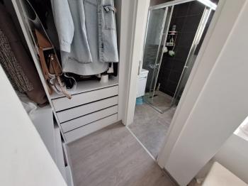 MAĞUSA YENİBOĞAZİÇİ GİRİŞİNDE HAVUZLU SİTEDE SATILIK VİLLA