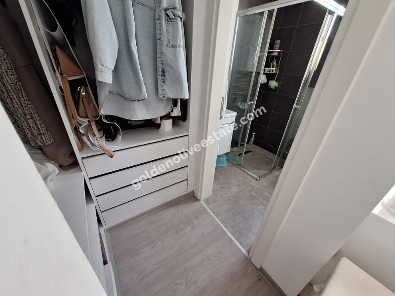 MAĞUSA YENİBOĞAZİÇİ GİRİŞİNDE HAVUZLU SİTEDE SATILIK VİLLA