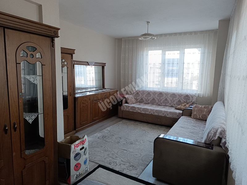 AFYON ÜÇOK EMLAKTAN ALİ İHSAN PAŞA MAH KİRALIK 2+1 85M² DAİRE 