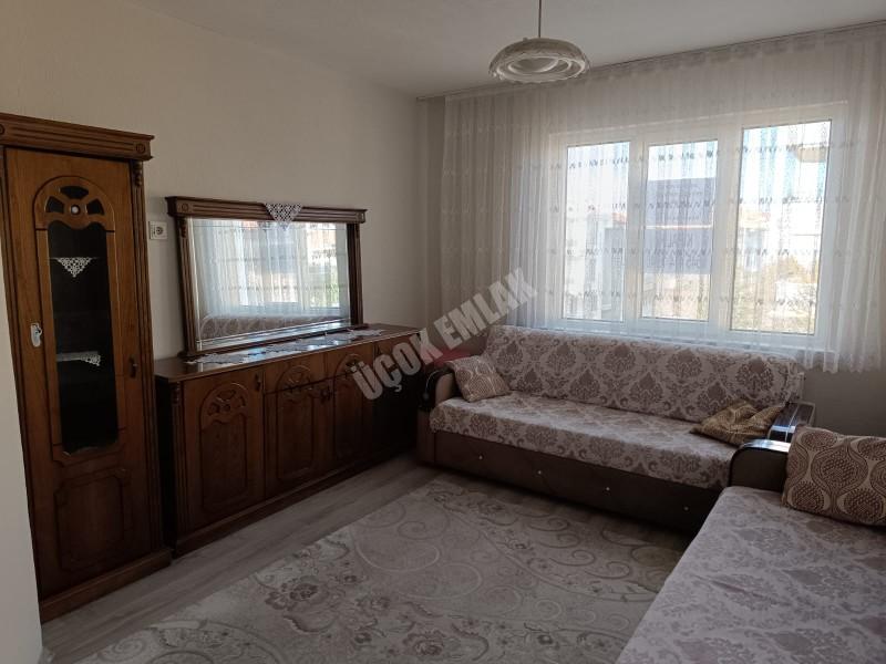 AFYON ÜÇOK EMLAKTAN ALİ İHSAN PAŞA MAH KİRALIK 2+1 85M² DAİRE 