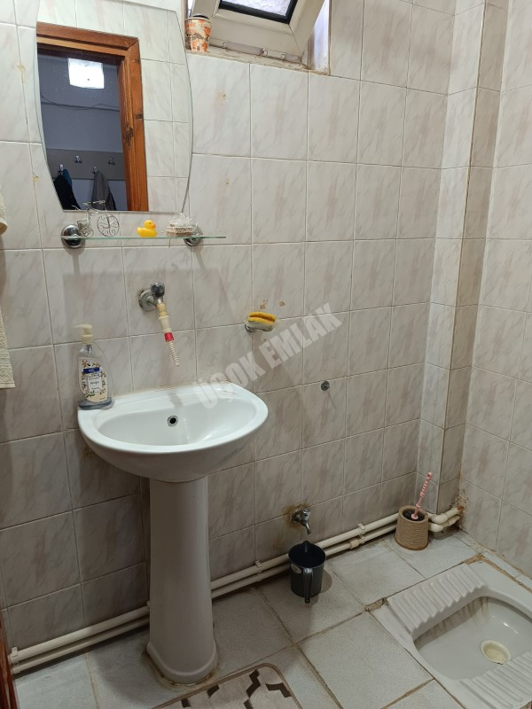 AFYON ÜÇOK EMLAKTAN ALİ İHSAN PAŞA MAH KİRALIK 2+1 85M² DAİRE 