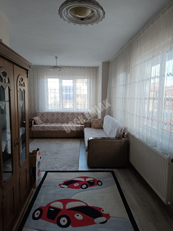 AFYON ÜÇOK EMLAKTAN ALİ İHSAN PAŞA MAH KİRALIK 2+1 85M² DAİRE 