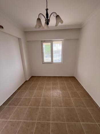 ÇAMLIK MAHALLESİ’NDE ÖNÜ AÇIK & BAHÇE CEPHELİ 2+1 FIRSAT DAİRE