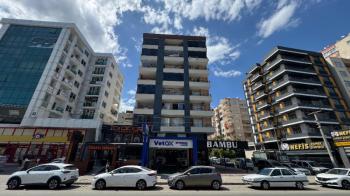 Elmas'tan Akdeniz Mah.’de GMK Üzeri Deniz Manzaralı Eşyalı 1+1