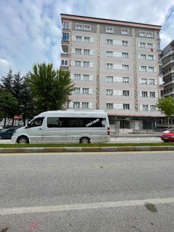 Güvenay - Çorum Karakeçili Fatih Caddesi Üzeri Civarı Satılık 4+1 Daire 
