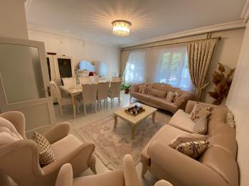 Güvenay - Çorum Karakeçili Fatih Caddesi Üzeri Civarı Satılık 4+1 Daire 
