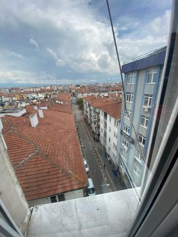 GÜVENAY - ÇORUM KARAKEÇELİ ALBAYRAK CADDESİ ÜZERİ SATILIK DAİRE