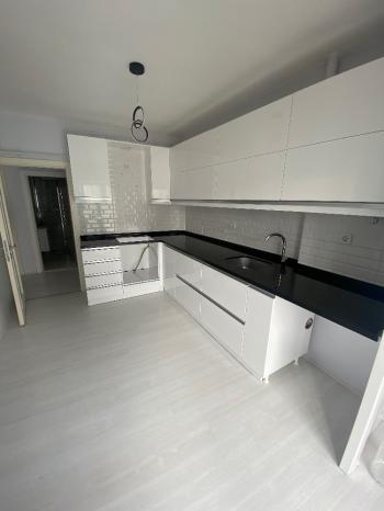 GÜVENAY - ÇORUM KARAKEÇELİ ALBAYRAK CADDESİ ÜZERİ SATILIK DAİRE