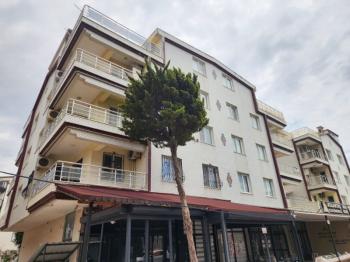 ÇAMLIK MAHALLESİ’NDE DENİZE 100 METRE LÜKS EŞYALI DAİRE! 