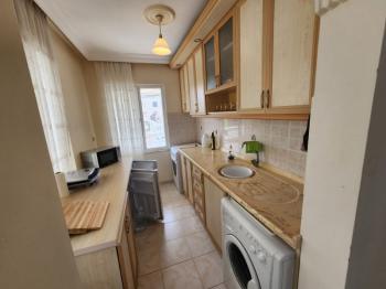 ÇAMLIK MAHALLESİ’NDE DENİZE 100 METRE LÜKS EŞYALI DAİRE! 