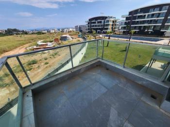 ALTINKUM MAHALLESİ’NDE DENİZ MANZARALI SIFIR 2+1 LÜKS DAİRE
