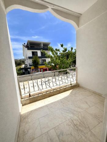 DİDİM ALTINKUM’DA PLAJA SADECE 150 METRE MESAFEDE 2+1 FIRSAT DAİRE