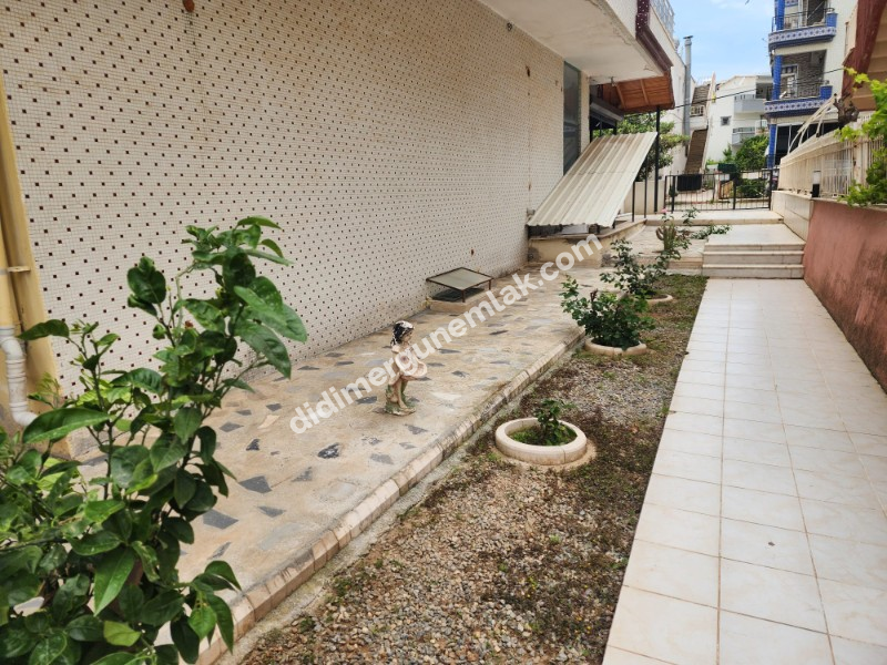 ÇAMLIK MAHALLESİ’NDE DENİZE 100 METRE LÜKS EŞYALI DAİRE! 