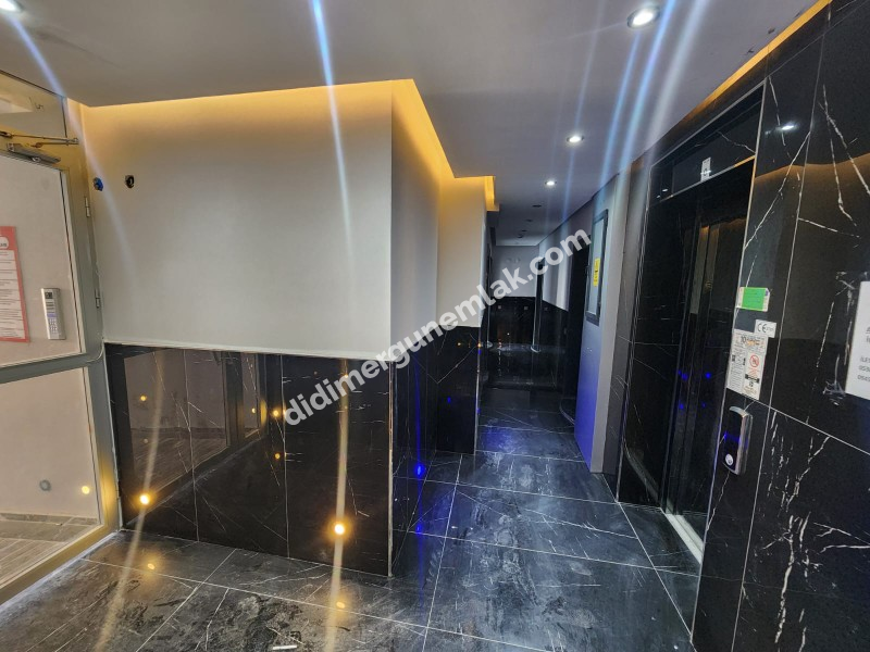 ALTINKUM MAHALLESİ’NDE DENİZ MANZARALI SIFIR 2+1 LÜKS DAİRE