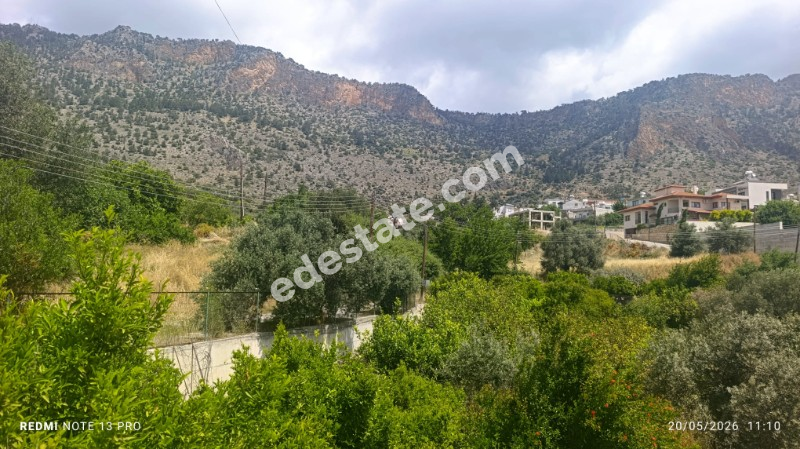 GİRNE AĞIRDAĞ'da Geniş Arazi İçerisinde SATILIK 1+1 DUBLEKS EV
