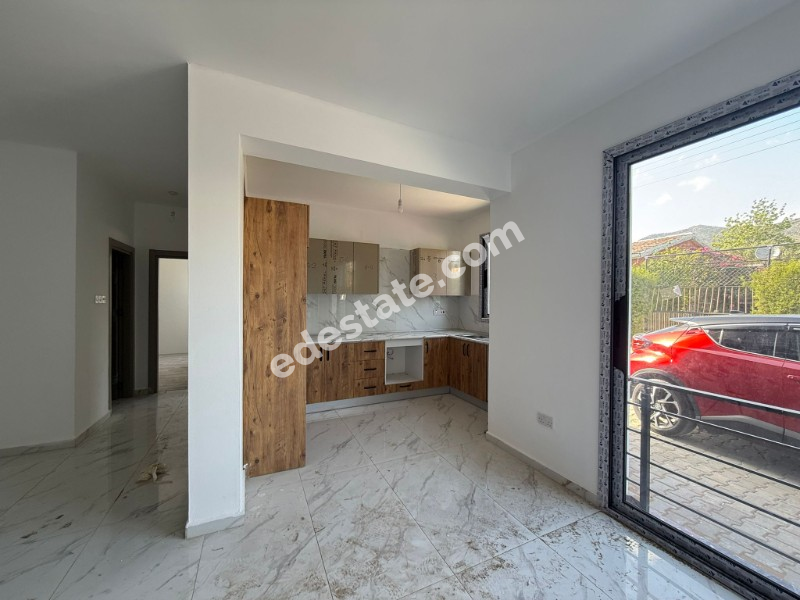 Girne Dikmen Bölgesinde SATILIK 2+1 DAİRE