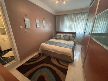 Didim Altınkum Sınırında İngiliz Aileden Tam Eşyalı Satılık 3+1 Ebeveyn Banyolu Ara Kat Daire