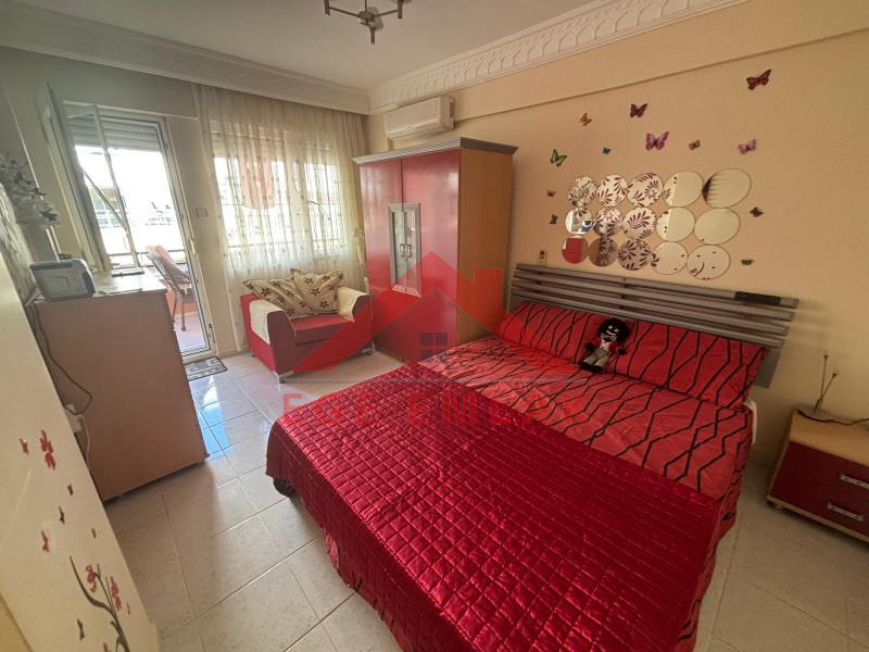 Didim Altınkum Sınırında İngiliz Aileden Tam Eşyalı Satılık 3+1 Ebeveyn Banyolu Ara Kat Daire