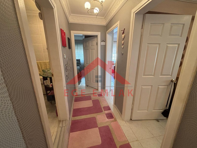 Didim Altınkum Sınırında İngiliz Aileden Tam Eşyalı Satılık 3+1 Ebeveyn Banyolu Ara Kat Daire