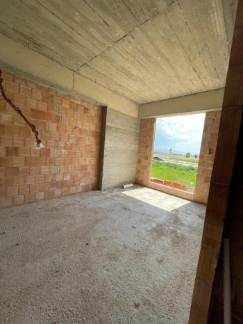 GÜVENAY - ÇORUM ULUKAVAK İSTİKLAL İLKOKULU CİVARI SATILIK 2+0 LÜKS DAİRE