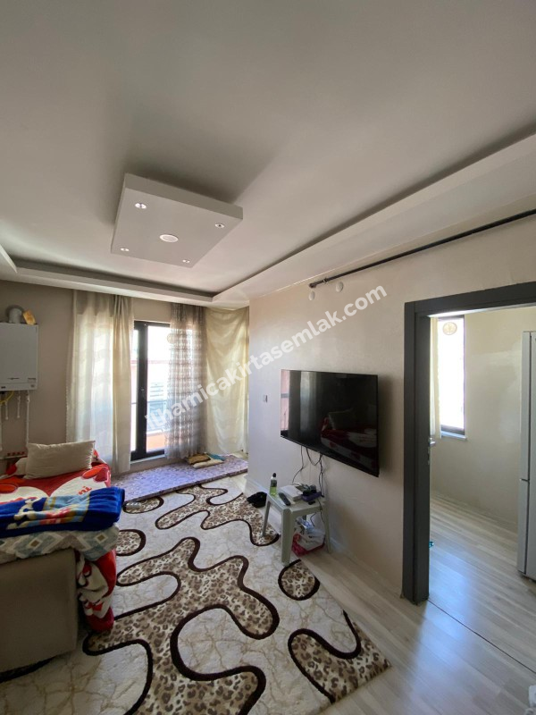 VALİ MİTHAT BEY MAHALLESİNDE SATILIK YENİ YAPI 2+1 DAİRE