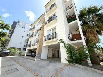 Kıbrıs Girne Merkez 3+1 Eşyalı Satılık Fırsat Daire