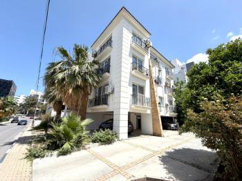 Kıbrıs Girne Merkez 3+1 Eşyalı Satılık Fırsat Daire