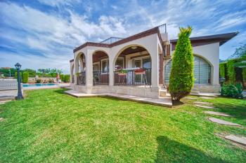 Girne Karşıyaka’da Ayrıcalıklı Villa Yaşamı