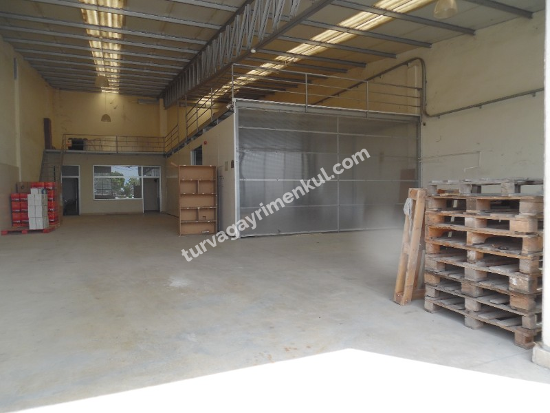ÇORLU YENİ SANAYİDE KİRALIK REKLAM DEĞERLİ 500 M2 DÜKKAN 