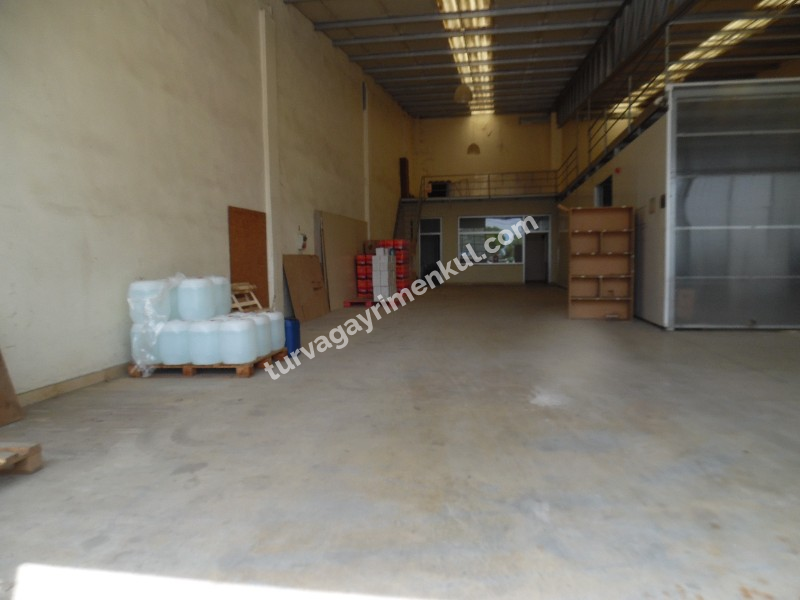ÇORLU YENİ SANAYİDE KİRALIK REKLAM DEĞERLİ 500 M2 DÜKKAN 