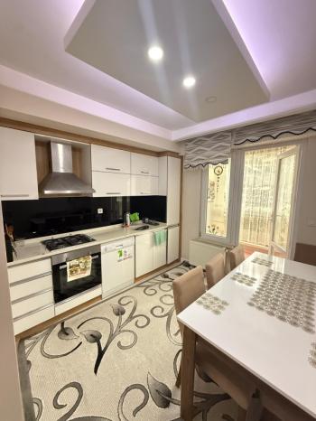 AFYON ÜÇOK EMLAKTAN NAZMİ SAATÇİ MAH 2+1 82m² TEMİZ BAKIMLI SATILIK DAİRE 