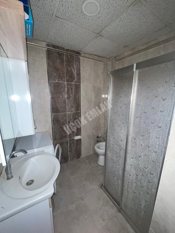 AFYON ÜÇOK EMLAKTAN KASIMPAŞA MAH 1+1 50m² TEMİZ BAKIMLI EŞYALI KİRALIK DAİRE