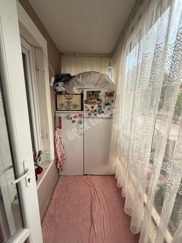 AFYON ÜÇOK EMLAKTAN NAZMİ SAATÇİ MAH 2+1 82m² TEMİZ BAKIMLI SATILIK DAİRE 