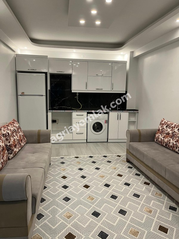 ABİDE MAH. TUGAY KOMUTANLIĞI YANI KİRALIK EŞYALI 1+1 KONFORLU DAİRE