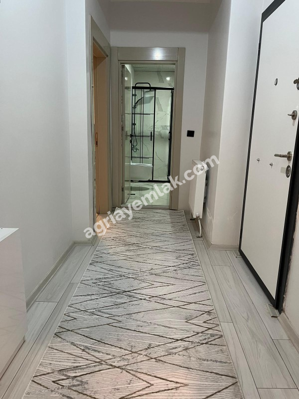 ABİDE MAH. TUGAY KOMUTANLIĞI YANI KİRALIK EŞYALI 1+1 KONFORLU DAİRE