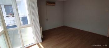 Antre Emlak'tan Kiralık Bozyaka Hastane Yanı Bahçelievler Mahallesinde 3+1,140 M2  Doğalgazlı Bakımlı Daire