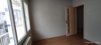 Antre Emlak'tan Kiralık Bozyaka Hastane Yanı Bahçelievler Mahallesinde 3+1,140 M2  Doğalgazlı Bakımlı Daire