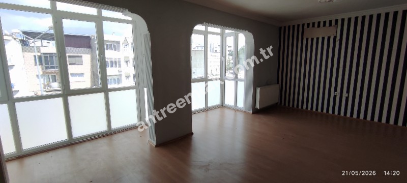 Antre Emlak'tan Kiralık Bozyaka Hastane Yanı Bahçelievler Mahallesinde 3+1,140 M2  Doğalgazlı Bakımlı Daire