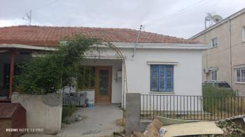 Lefkoşa Çağlayan Bölgesinde  SATILIK  Türk Malı  3+1  Bahçeli  Müstakil Ev