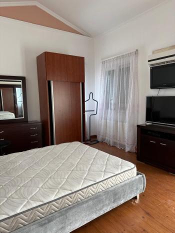 Lefkoşa Kumsal Bölgesinde Ticari İzinli Zemin Kat KİRALIK Daire