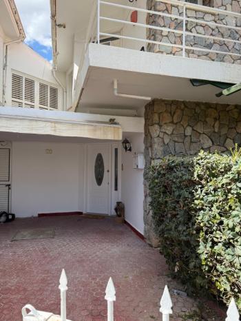 Lefkoşa Kumsal Bölgesinde Ticari İzinli Zemin Kat KİRALIK Daire