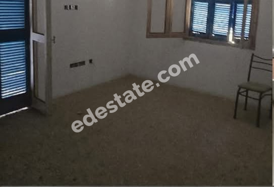 Lefkoşa Çağlayan Bölgesinde  SATILIK  Türk Malı  3+1  Bahçeli  Müstakil  Ev