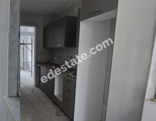 Lefkoşa Çağlayan Bölgesinde  SATILIK  Türk Malı  3+1  Bahçeli  Müstakil  Ev