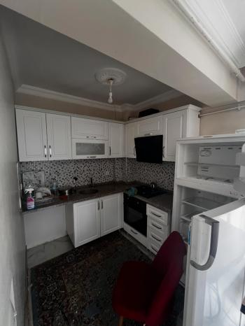 ÜNİVERSİTE BÖLGESİNDE KİRALIK EŞYALI 1+1 DAİRE